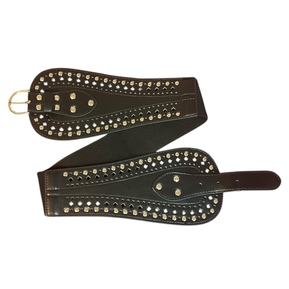 Accessories - Studded belt